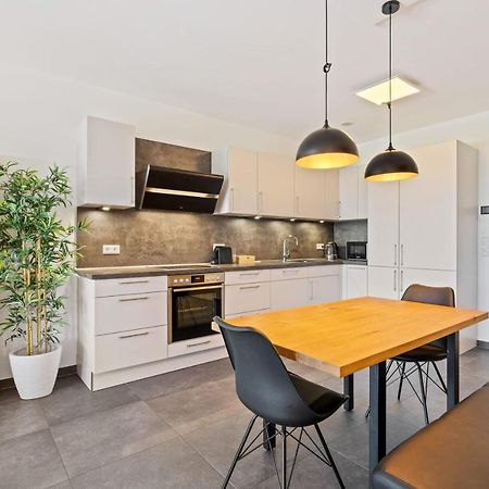 Cloche D'Or Proximity - Sleek Urban Space Luxemburg Exterior foto
