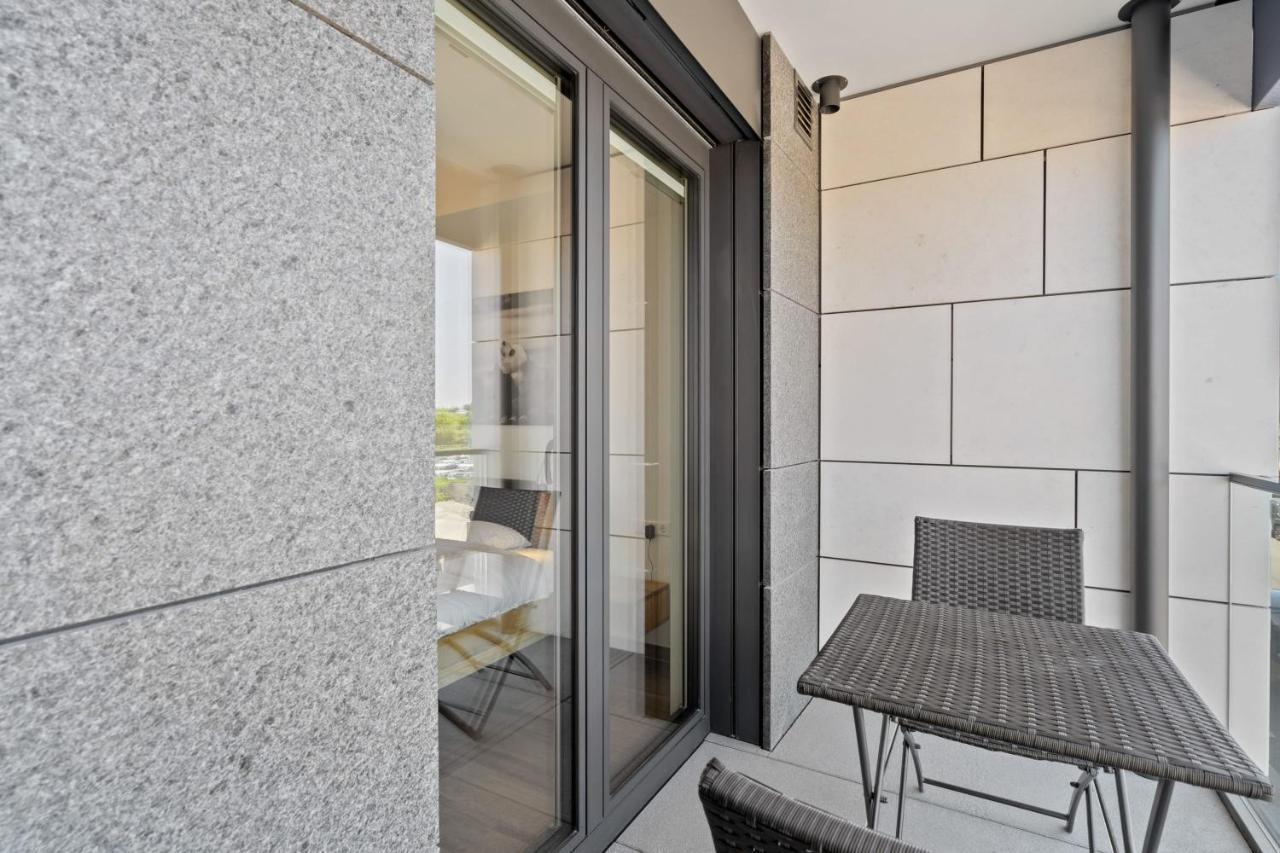 Cloche D'Or Proximity - Sleek Urban Space Luxemburg Exterior foto